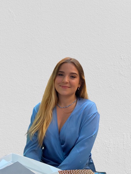 Eva M.